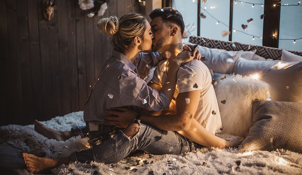 Top 4 Things that get Men "In The Mood" — The Beat 92.5