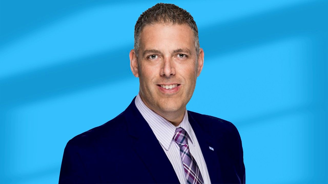 Hausse du CELI à 6500 en 2023 — 107.7 Estrie