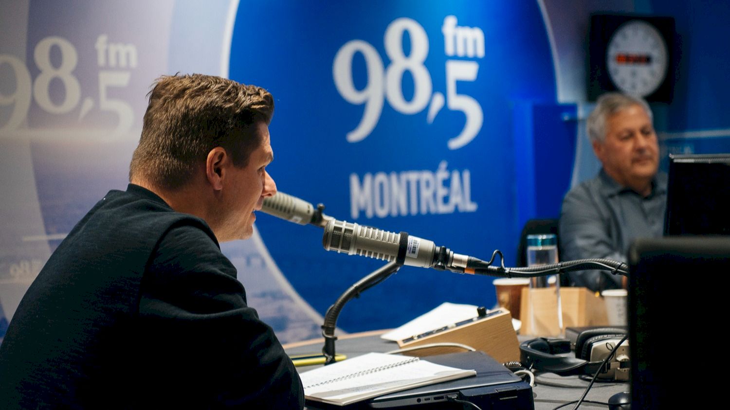 Grande primeur paul arcand s entretient avec son successeur patrick