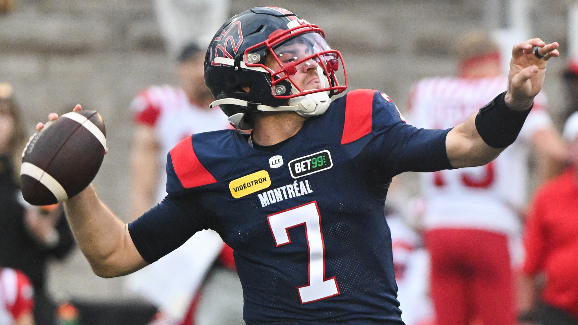 Le Football Des Alouettes Une Troisième Victoire Pour Les Alouettes