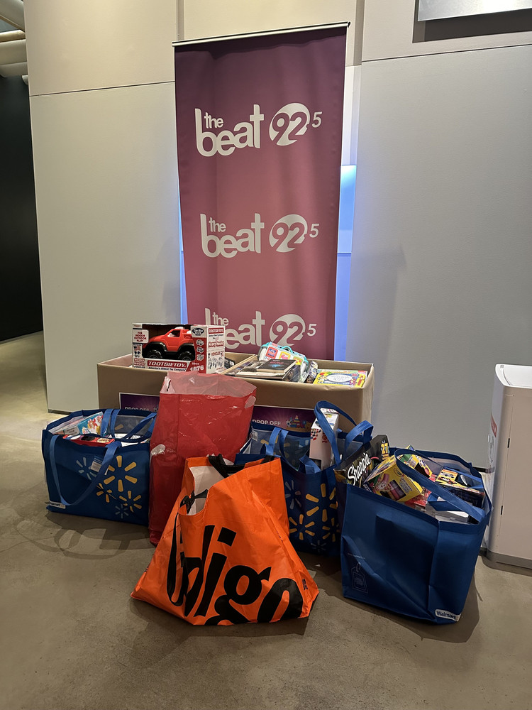 PHOTOS The Beat's Holiday Drive for CHU SainteJustine Foundation