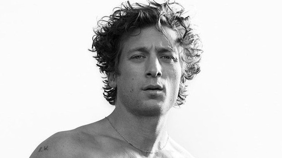 Jeremy Allen White had 'imposter syndrome' before shooting for Calvin Klein  — The Beat 92.5