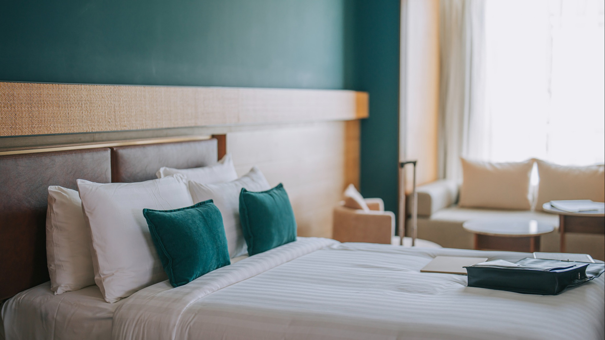 Réussissez-vous à trouver une chambre d'hôtel à bon prix? — 98.5 Montréal