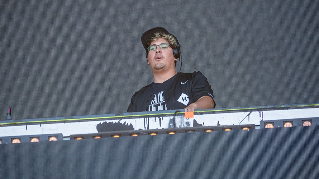 Diffamation sur les réseaux sociaux DJ Snails a gain de cause — 98.5