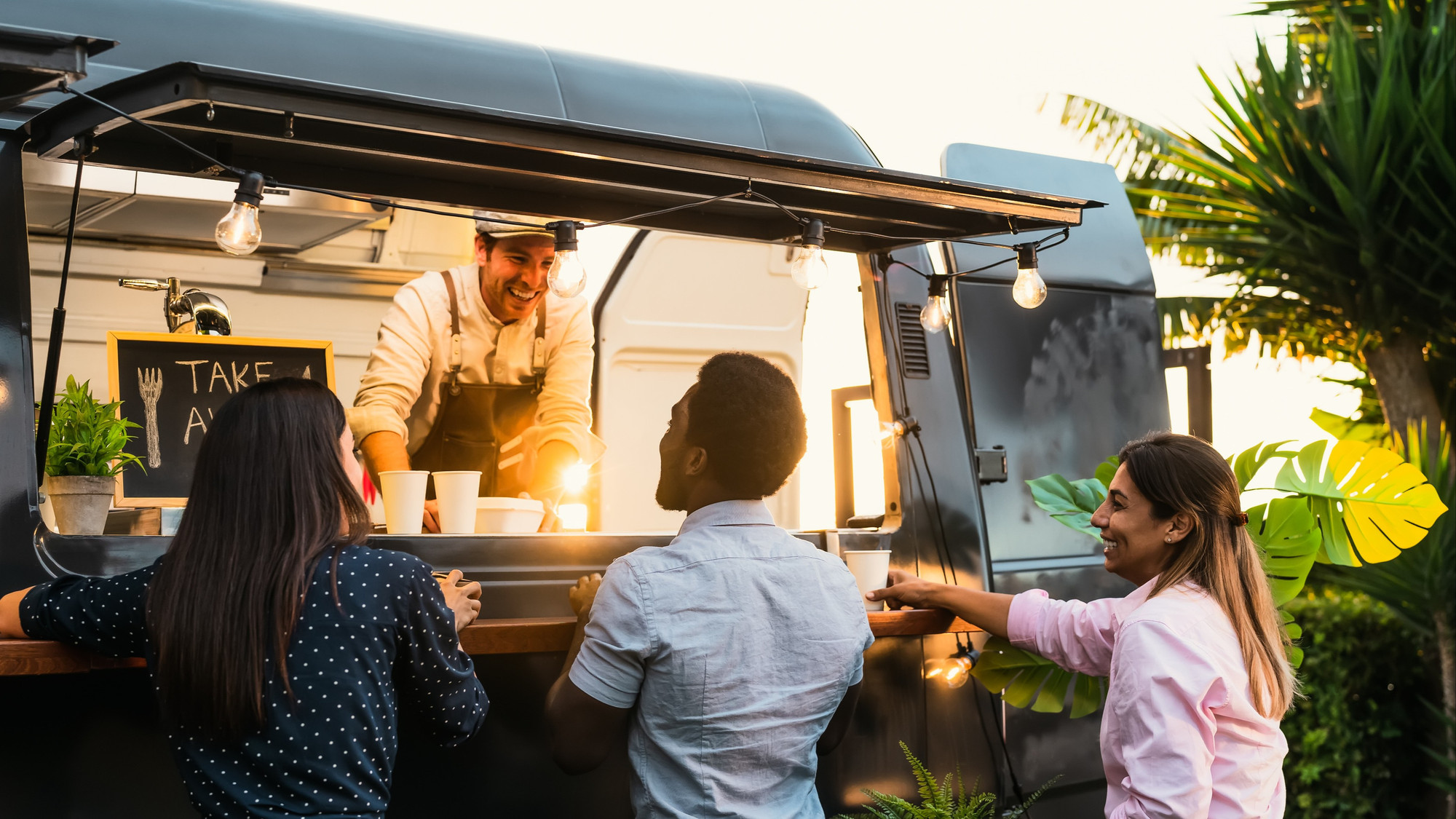 Montreal’s First Fridays food truck event is coming back this summer!