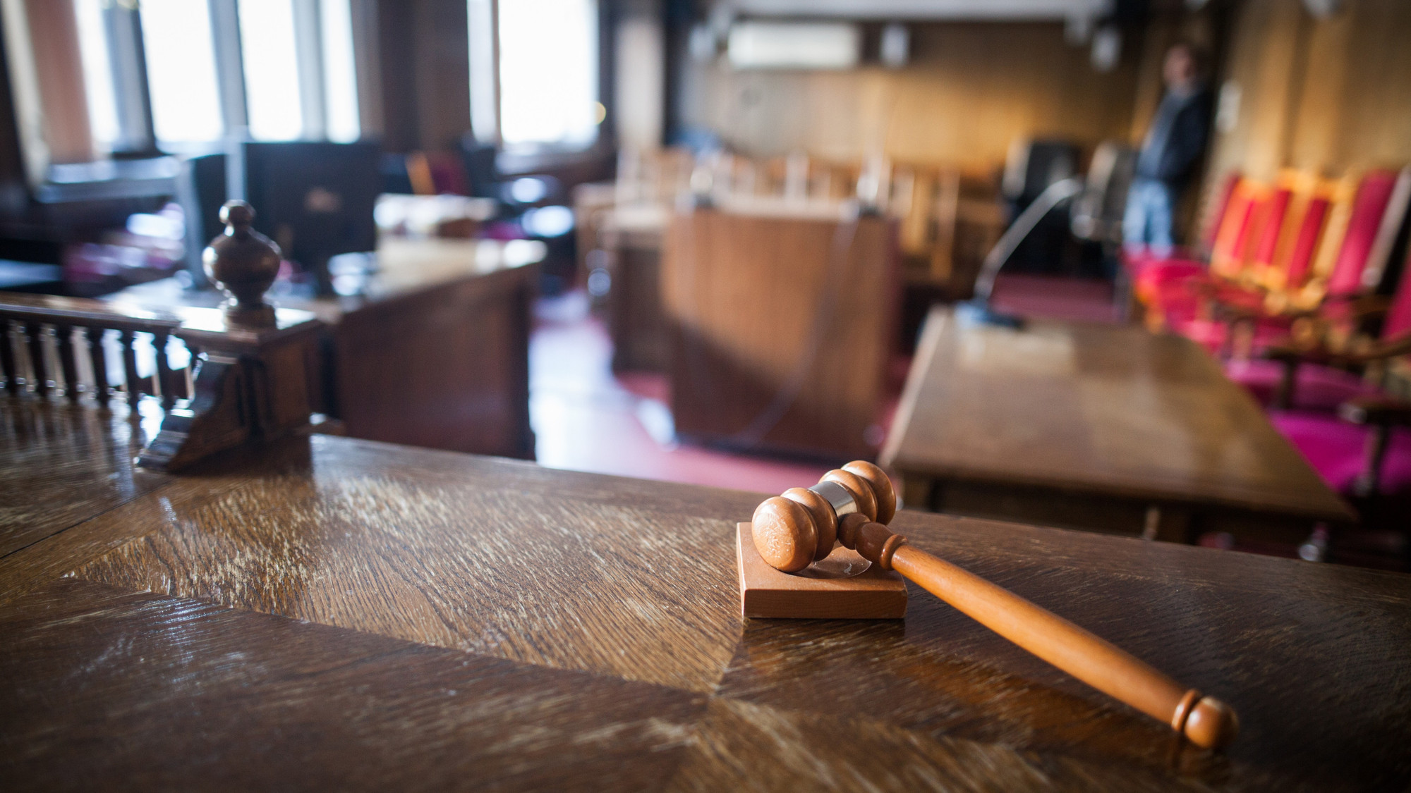 Justice | Seriez-vous tenté de vous représenter devant un tribunal sans