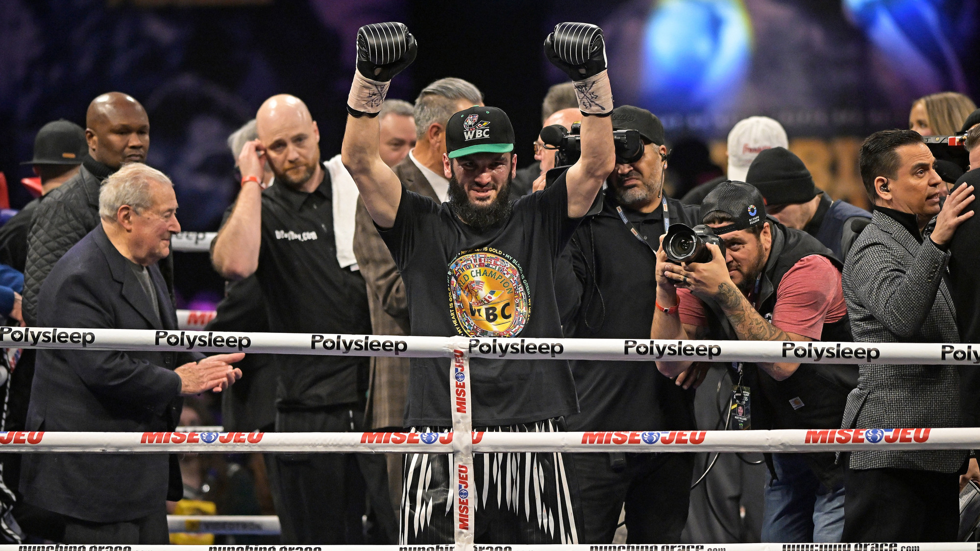 Nouvellement champion unifié | «Beterbiev est le meilleur des meilleurs ...