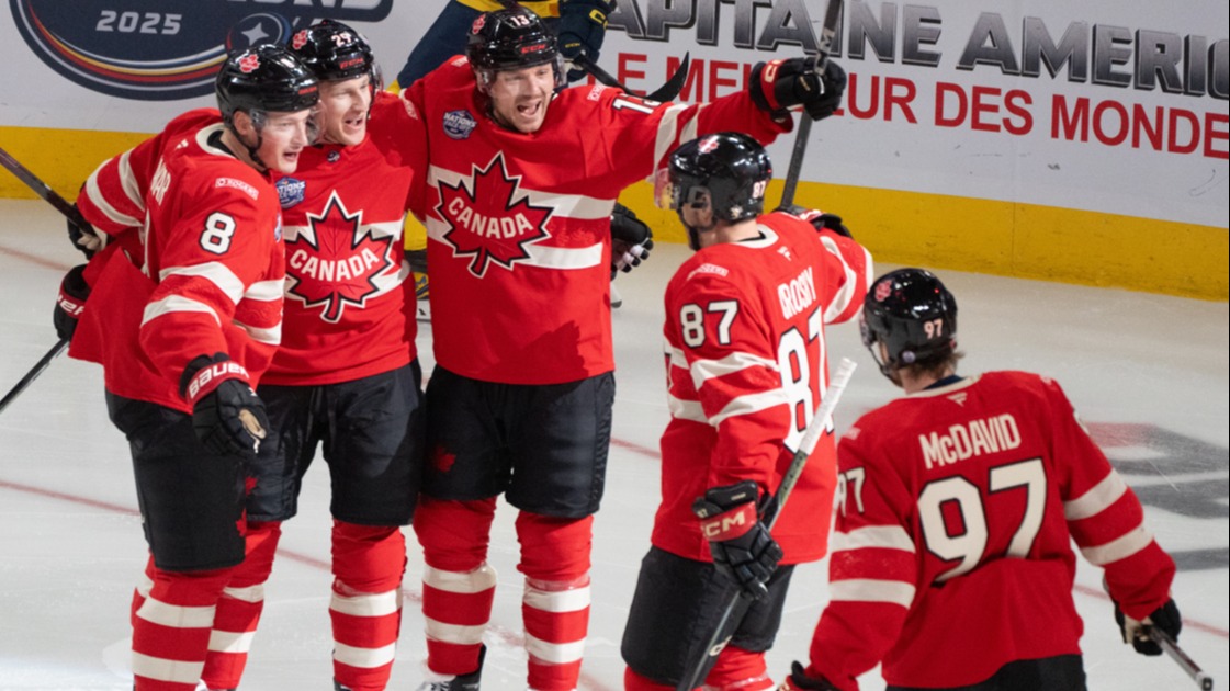 Confrontation des 4 Nations | Le Canada bat la Suède 4-3 en ...