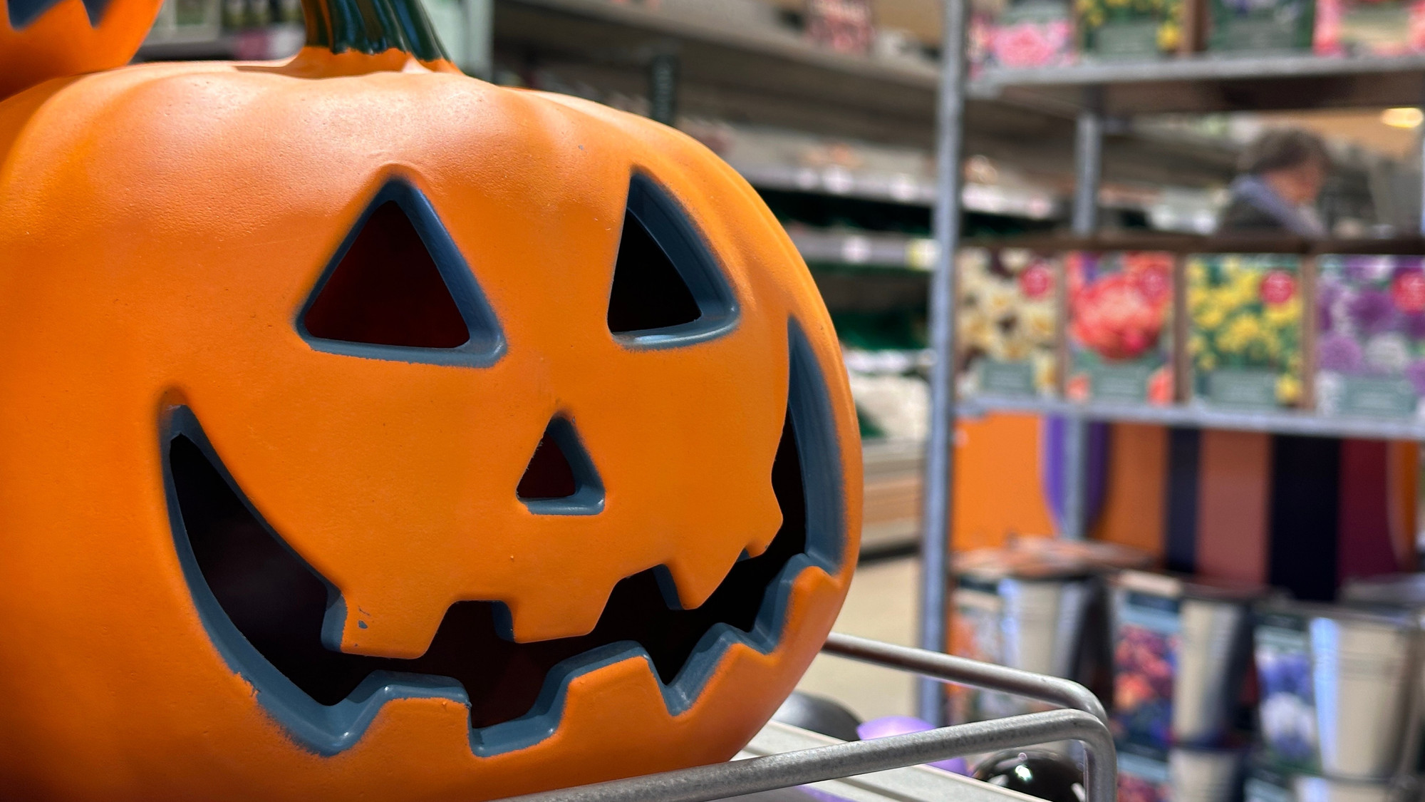 Spirit Halloween Store Montreal 2025