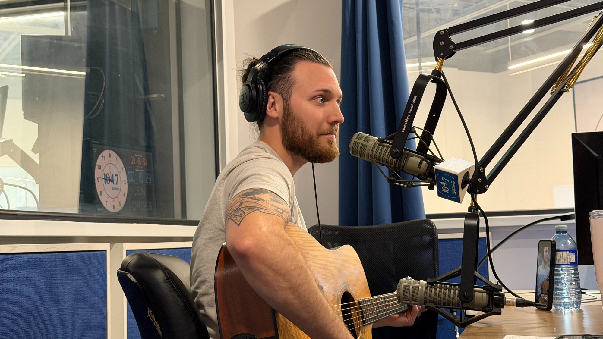Genesis Ritchot présente New Highs — 104.7 Outaouais