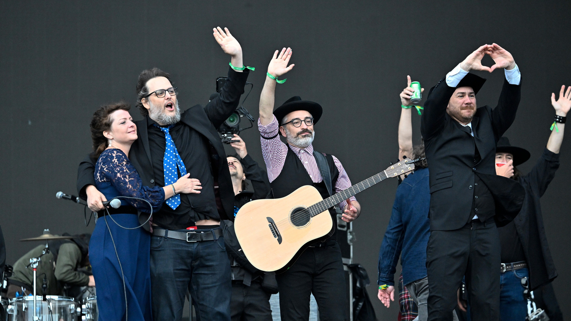 Chronique culturelle | Un spectacle des Cowboys fringants présenté au cinéma — 98.5 Montréal