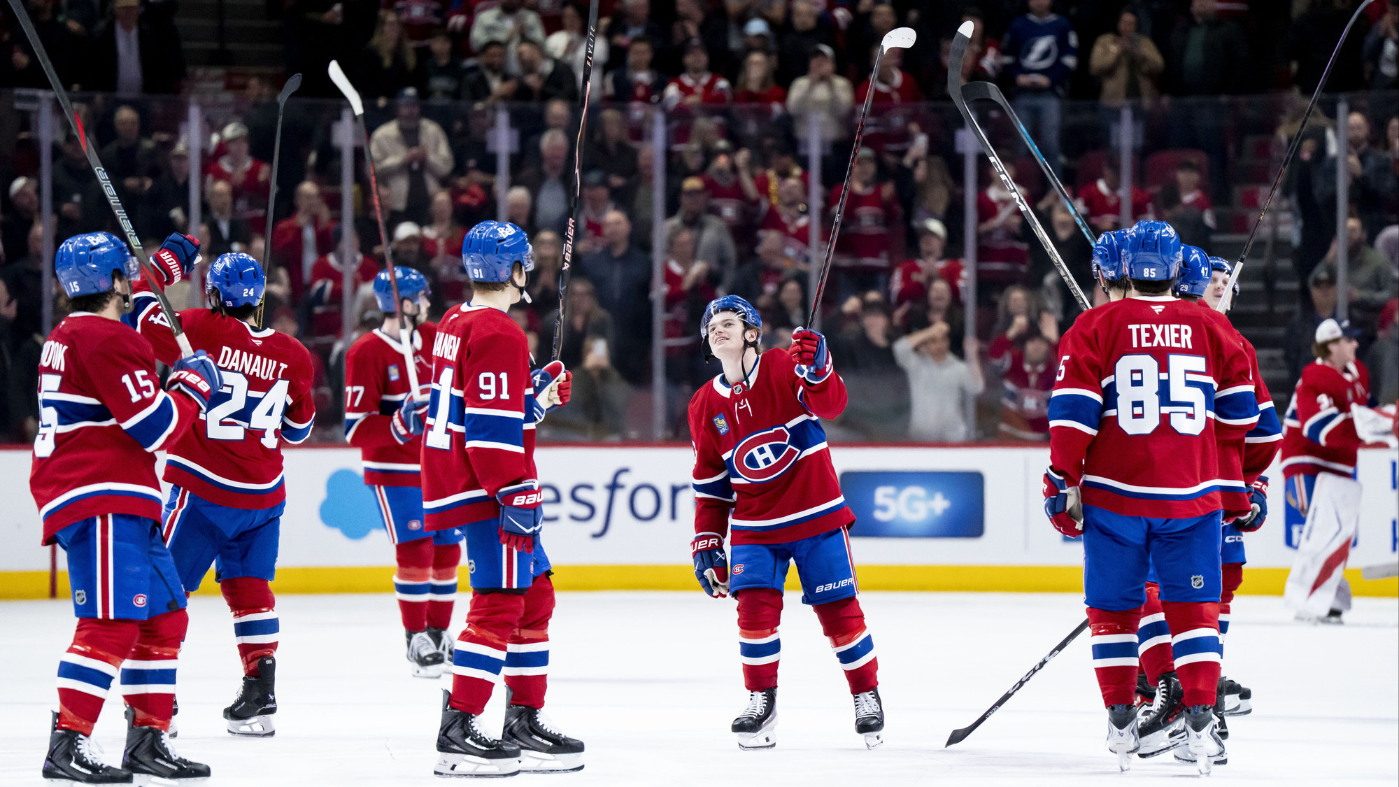 Caufield Scores 50th Goal as Canadiens Defeat Lightning
