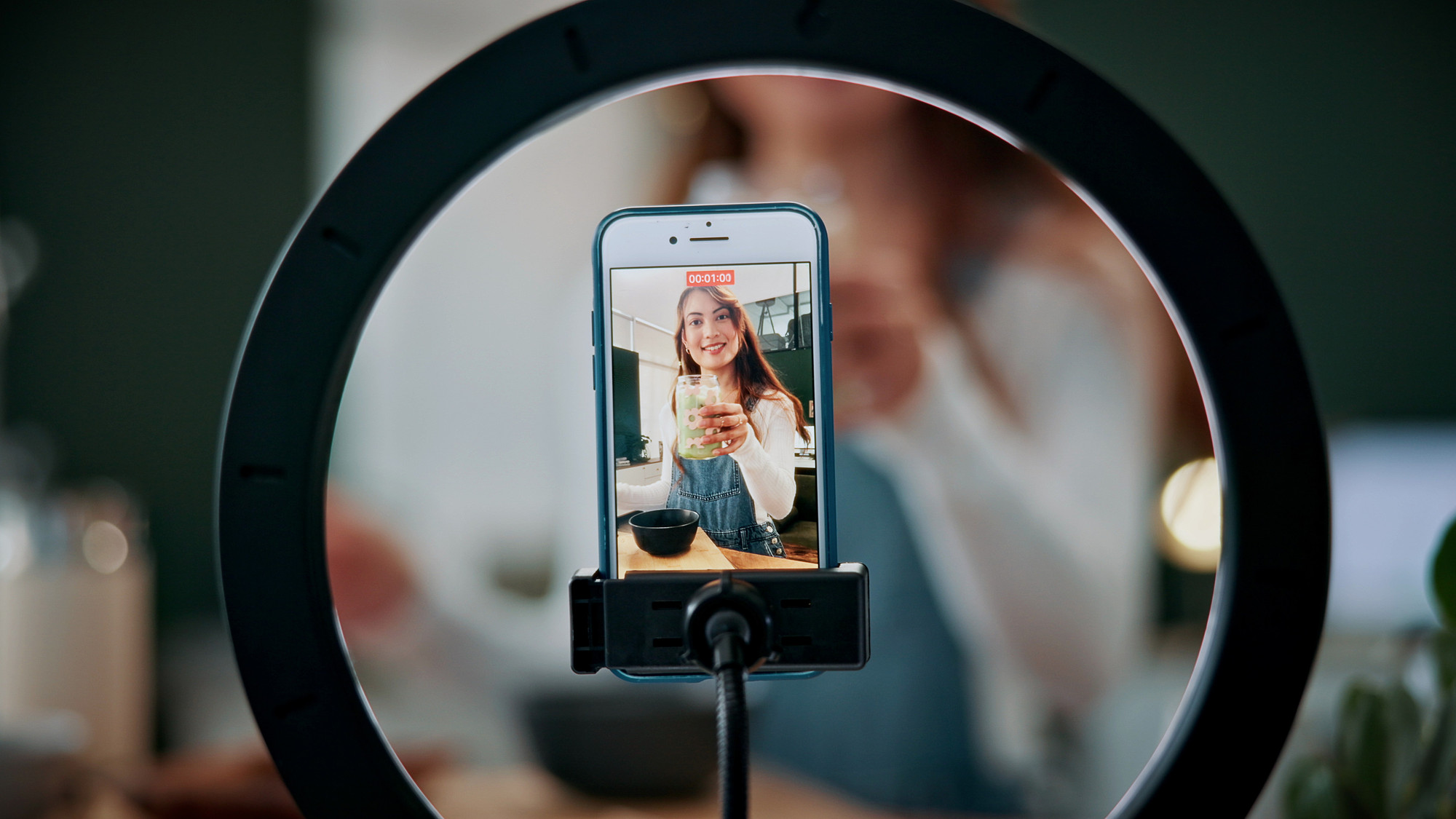 TikTok: L'algorithme "Bien-Être" Peut Diriger Vers Contenus Extrêmes