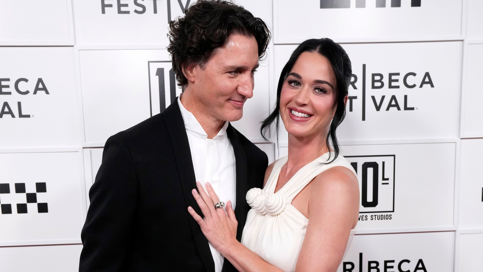 Katy Perry hails Justin Trudeau as 'love of my life' — The Beat 92.5